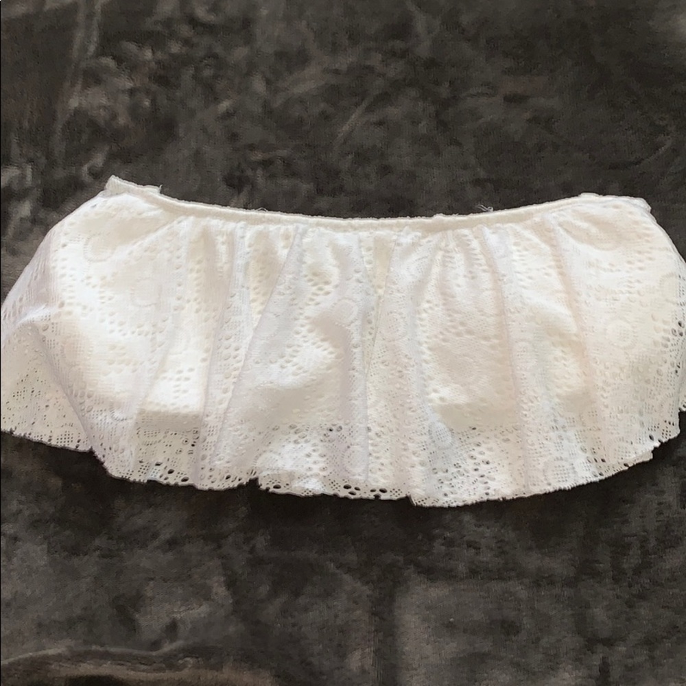 Women’s swimsuit top